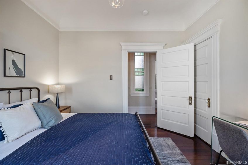 Resource #530232288: image #19 Resource #530232288: image #19