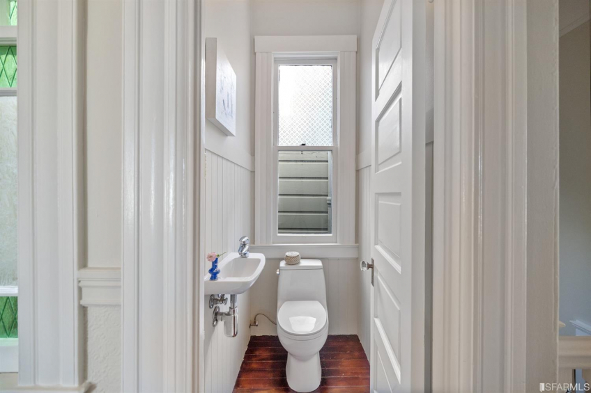 Resource #530232288: image #27 Resource #530232288: image #27