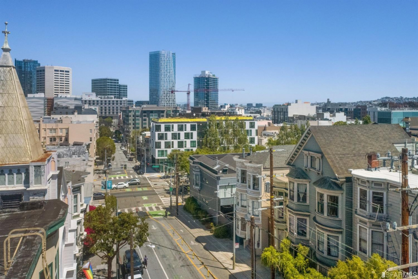 Resource #530232288: image #35 Resource #530232288: image #35