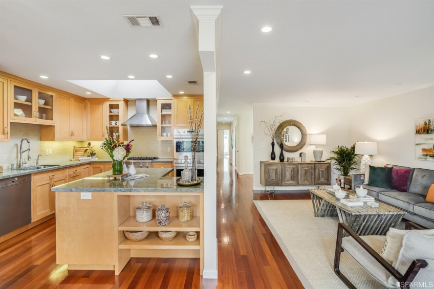 Resource #530252889: image #13