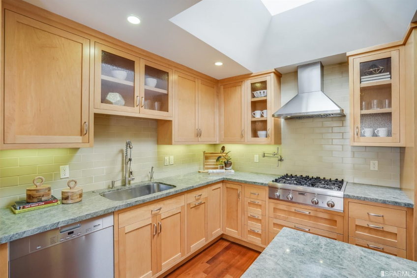 Resource #530252889: image #18