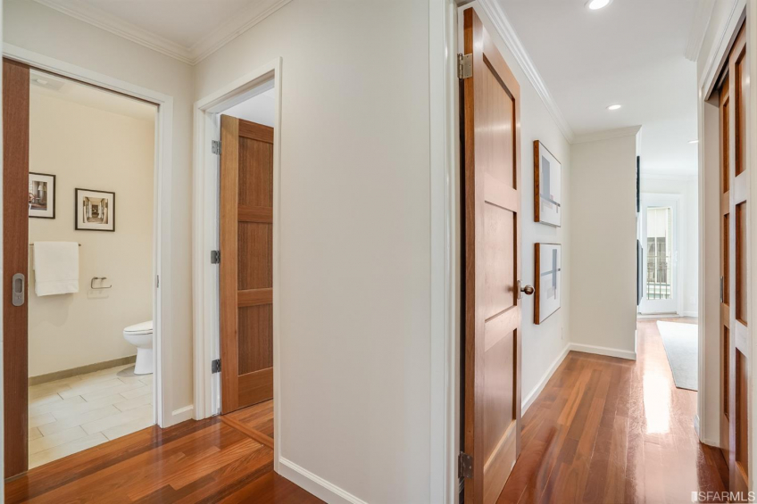 Resource #530252889: image #33