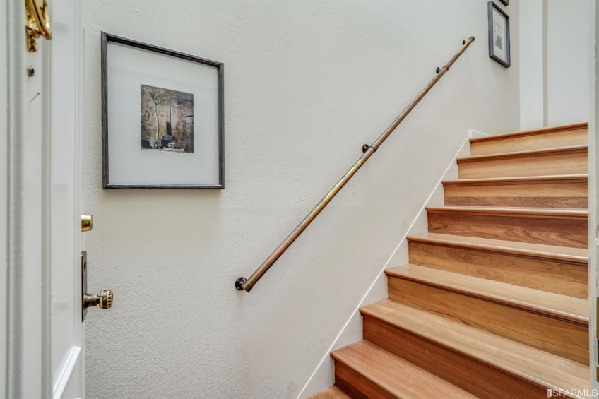 Resource #530252889: image #6