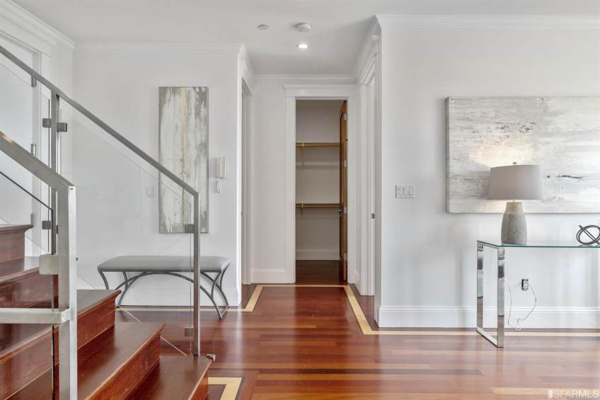 Resource #530270497: image #20 Resource #530270497: image #20