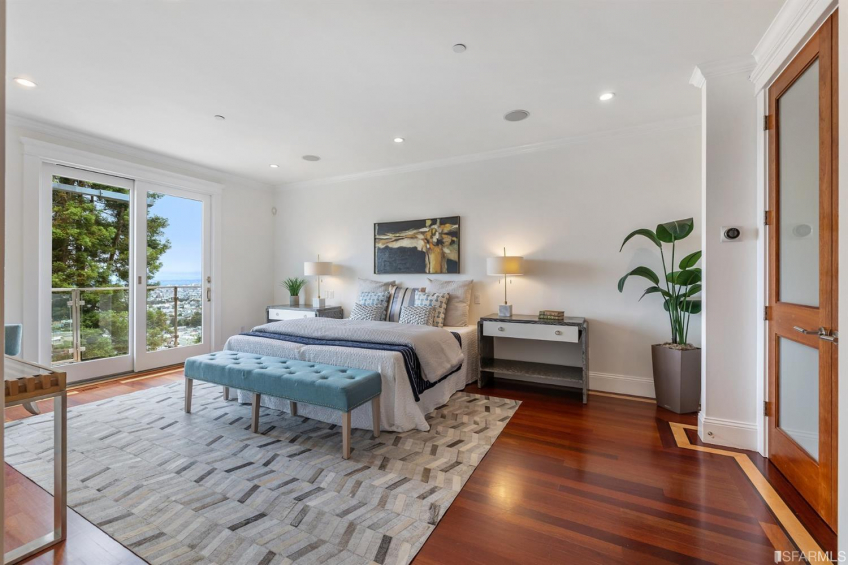 Resource #530270497: image #25 Resource #530270497: image #25