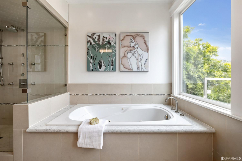 Resource #530270497: image #30 Resource #530270497: image #30