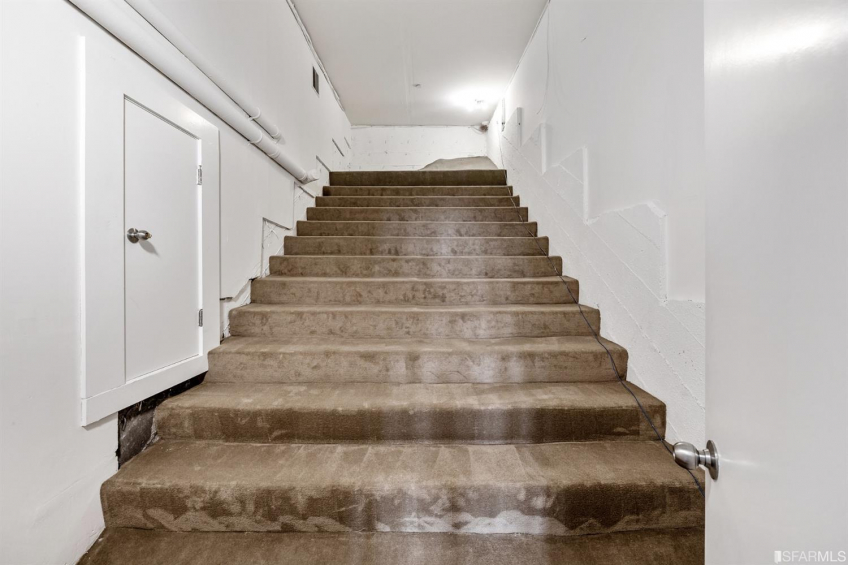 Resource #530270497: image #32 Resource #530270497: image #32