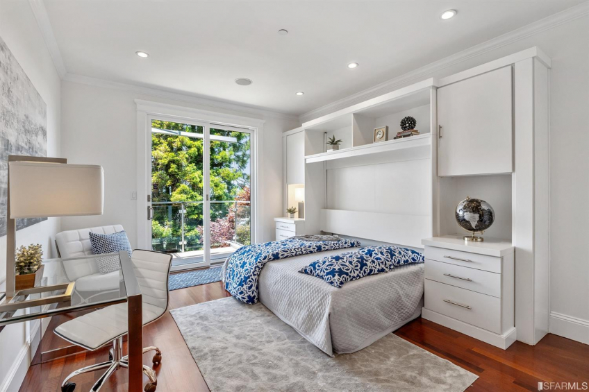 Resource #530270497: image #35 Resource #530270497: image #35