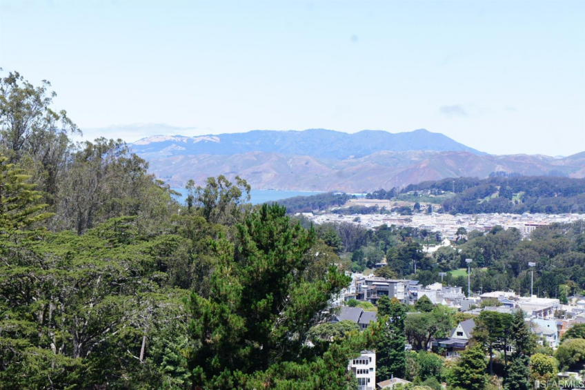 Resource #530270497: image #5 Resource #530270497: image #5