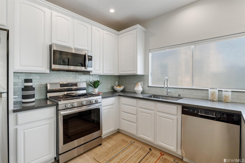 Resource #530295655: image #15