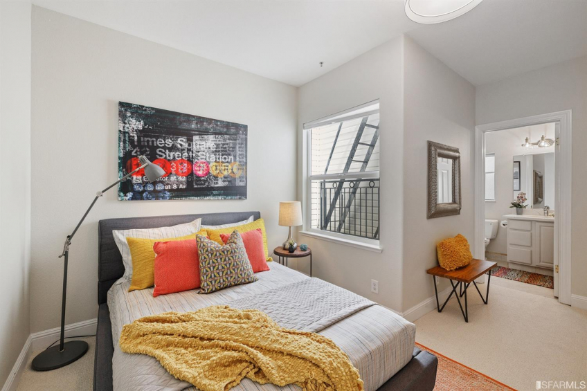 Resource #530295655: image #21