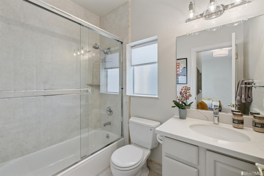 Resource #530295655: image #23