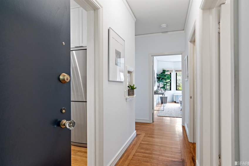 Resource #530324811: image #2 Resource #530324811: image #2