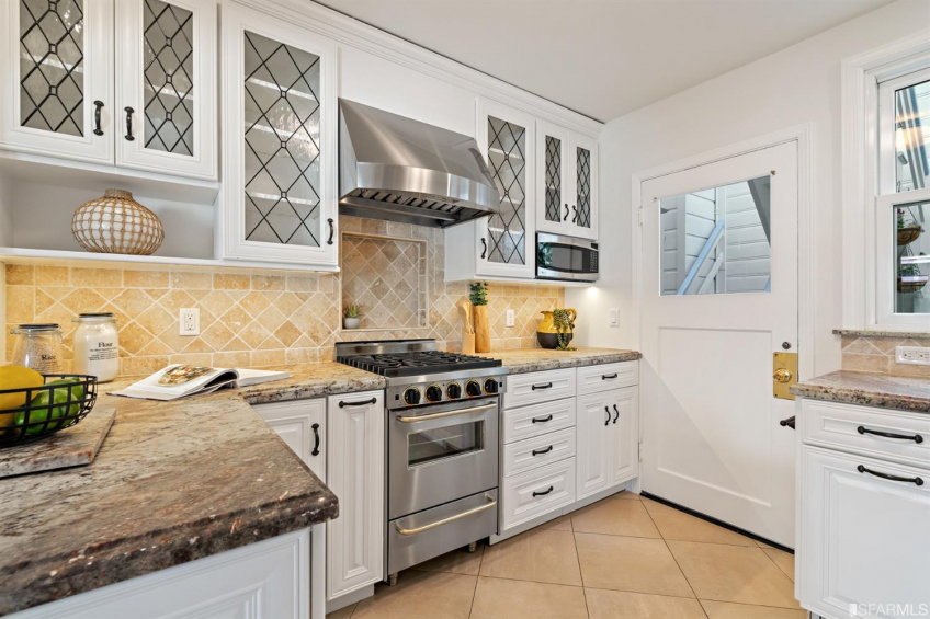 Resource #530324874: image #10 Resource #530324874: image #10