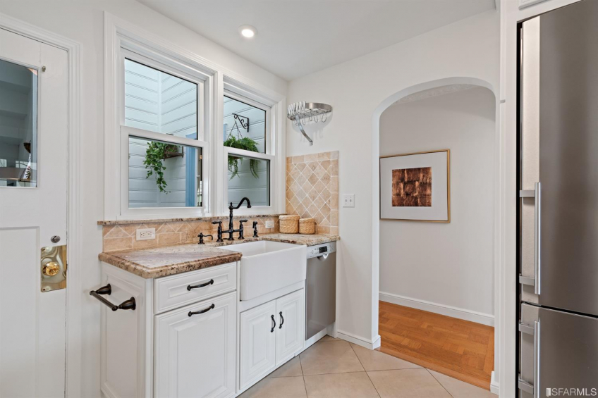 Resource #530324874: image #15 Resource #530324874: image #15