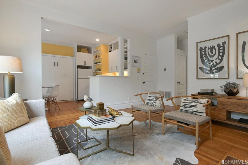 Resource #530325778: image #4