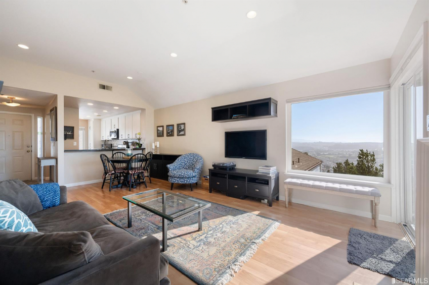 Resource #530341255: image #1