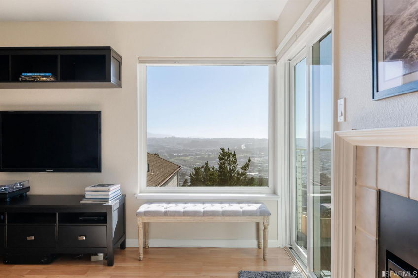 Resource #530341255: image #18