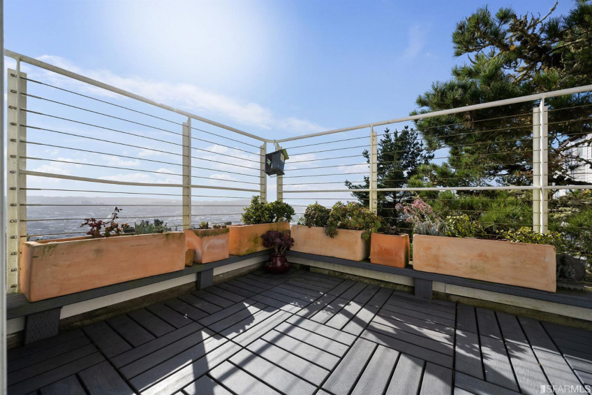 Resource #530341255: image #32