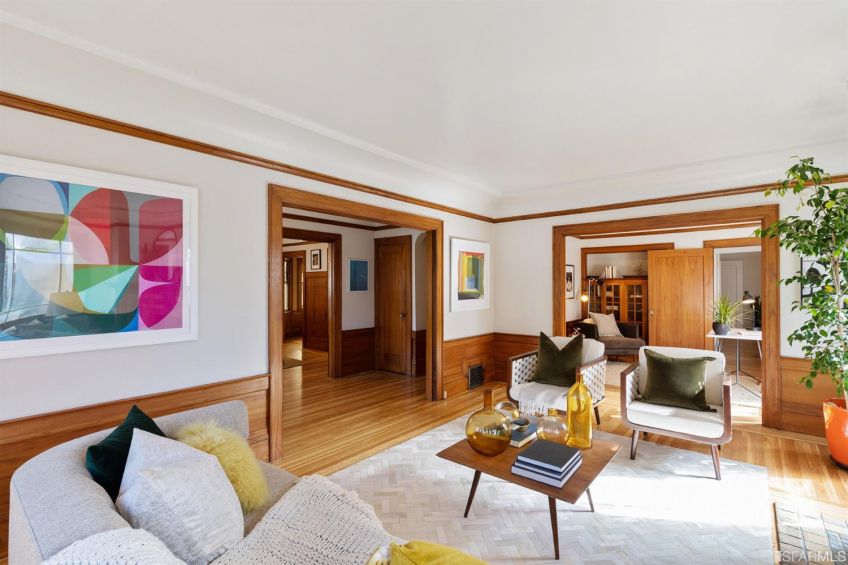 Resource #530354756: image #10