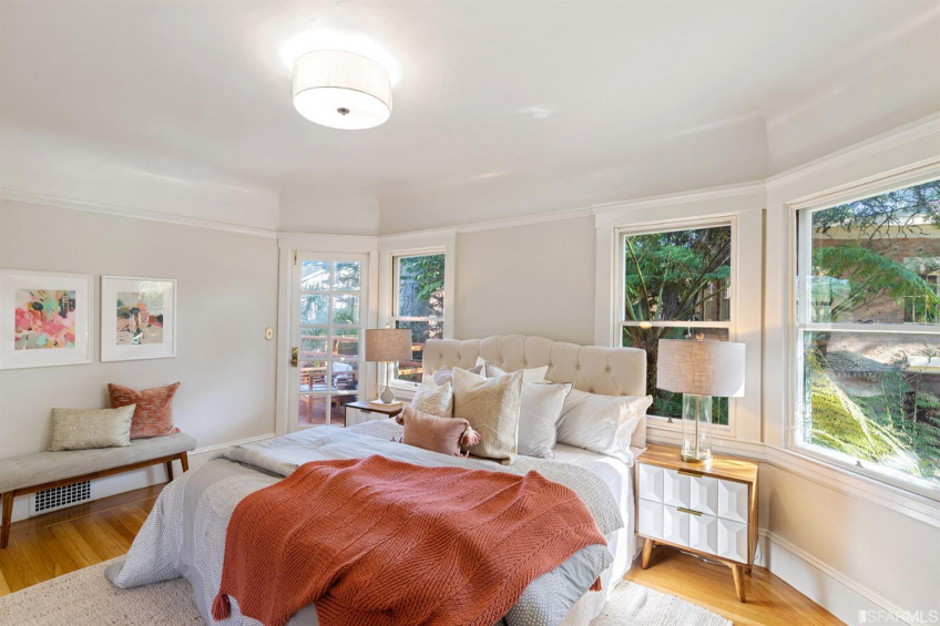 Resource #530354756: image #43