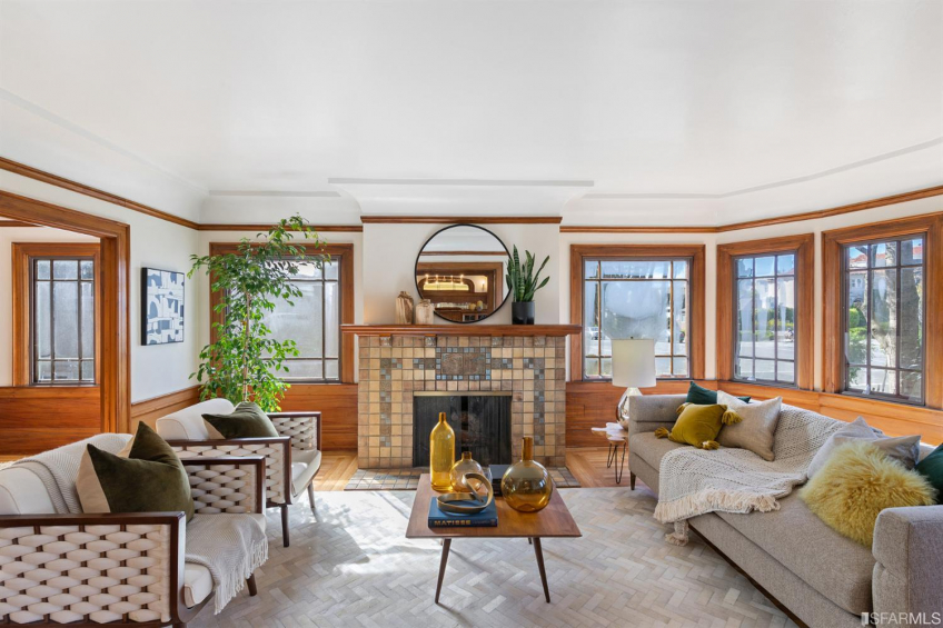 Resource #530354756: image #6